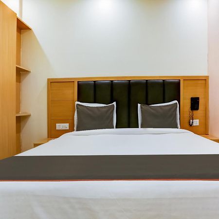Collecion O White House Hotel New Delhi Bagian luar foto