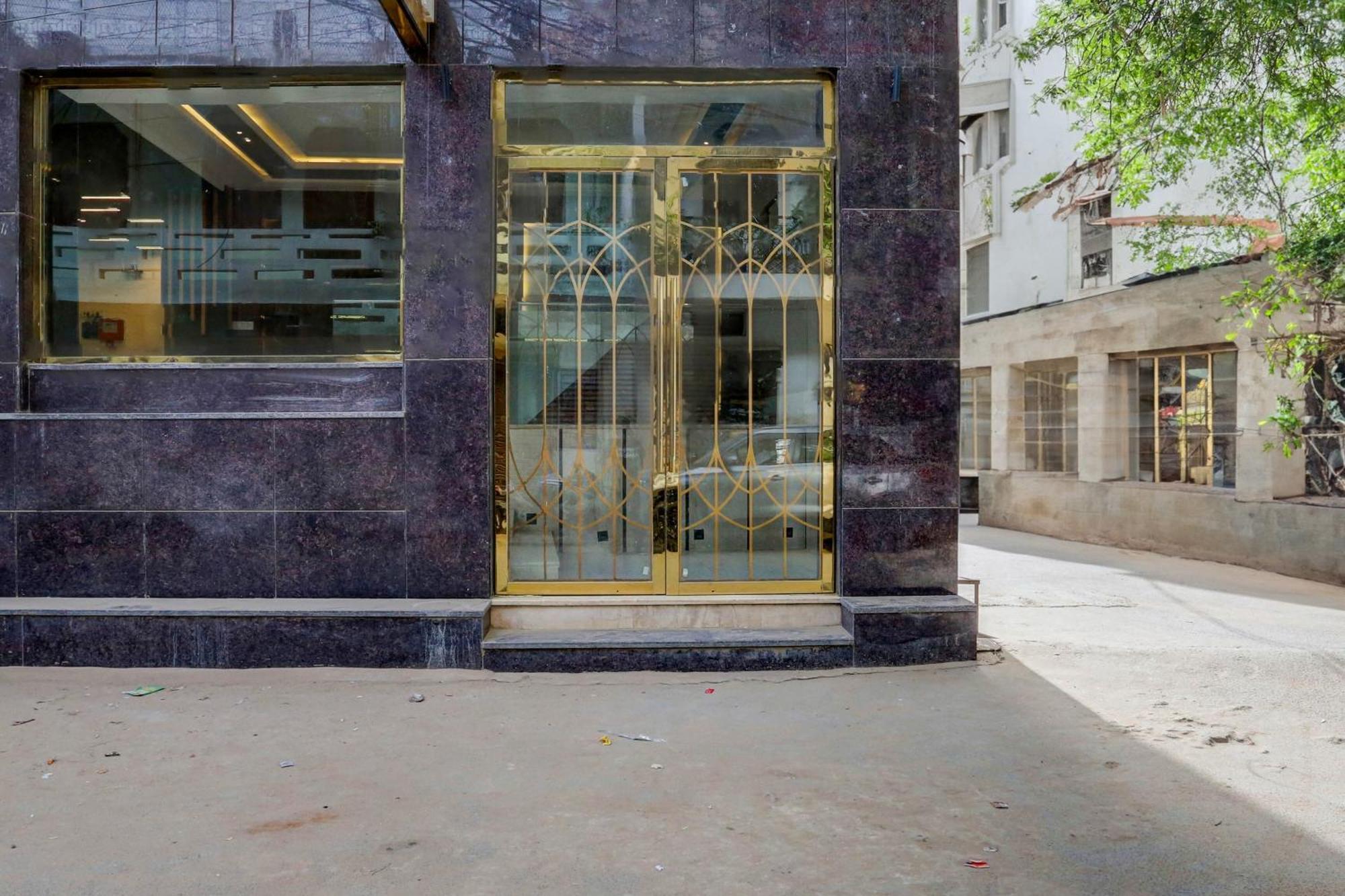 Collecion O White House Hotel New Delhi Bagian luar foto