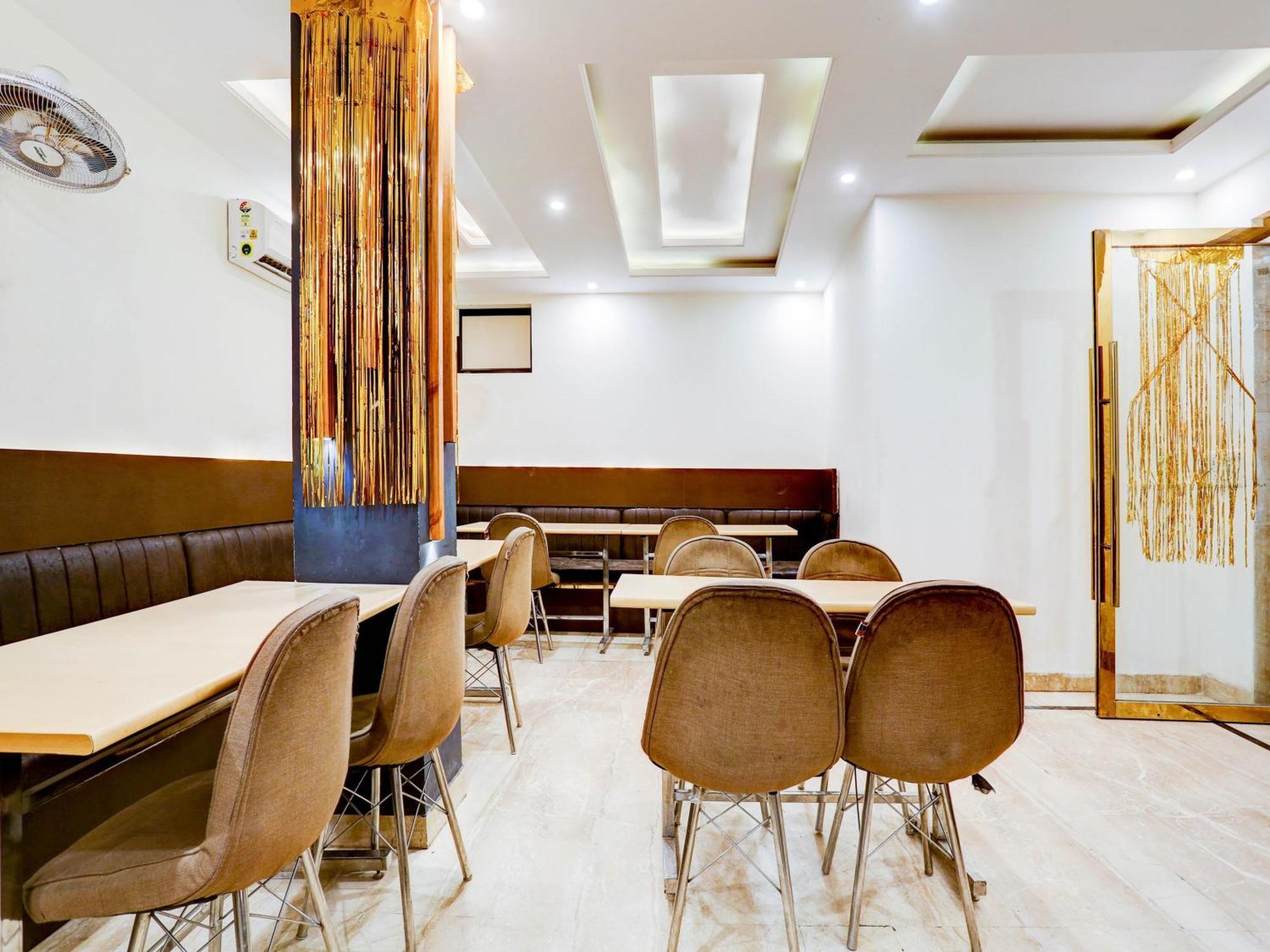 Collecion O White House Hotel New Delhi Bagian luar foto